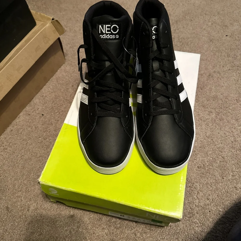 Addidas Mens - Picture 3 of 4